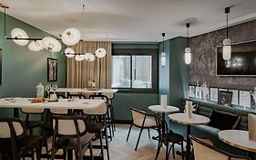 Mercure Paris Tour Eiffel Pont Mirabeau